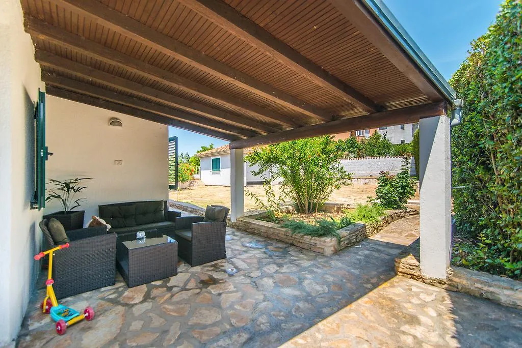 Holiday House Flego Rovigno 0*,  Croazia