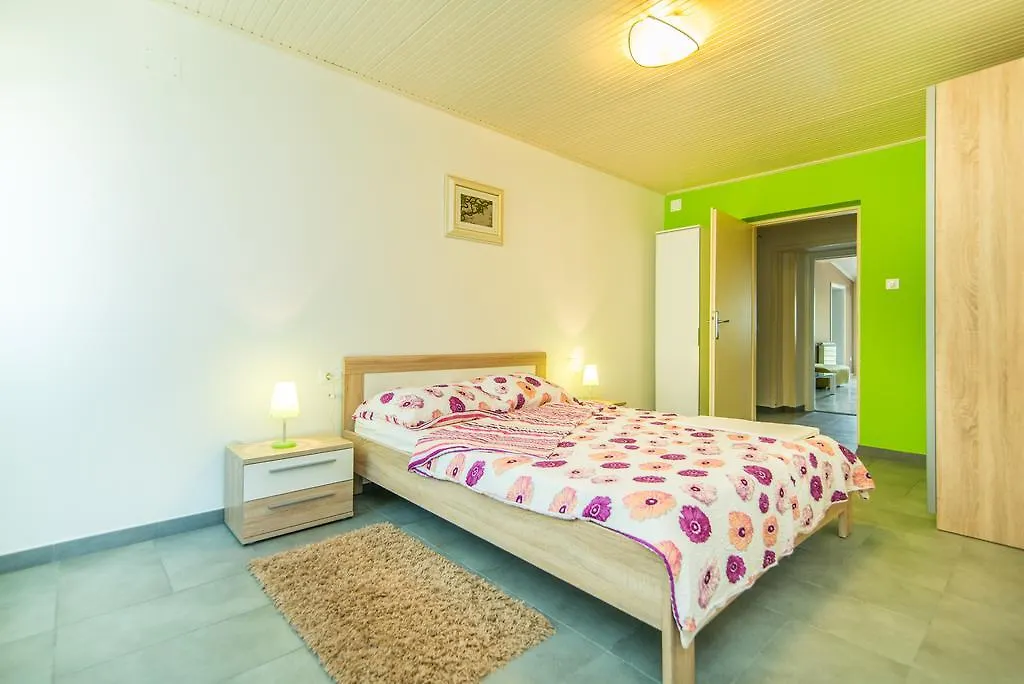 Holiday House Flego Rovigno Casa vacanze